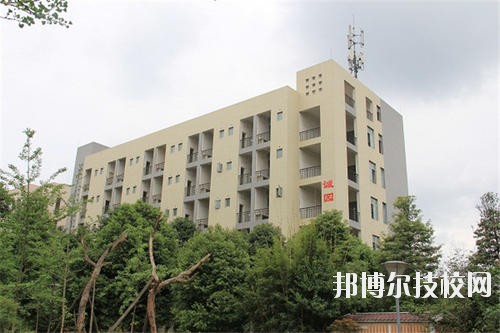 天府成人中等專業(yè)學(xué)校2020年報(bào)名條件、招生要求、招生對(duì)象