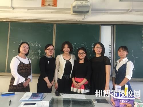 天府成人中等專業(yè)學(xué)校地址在哪里