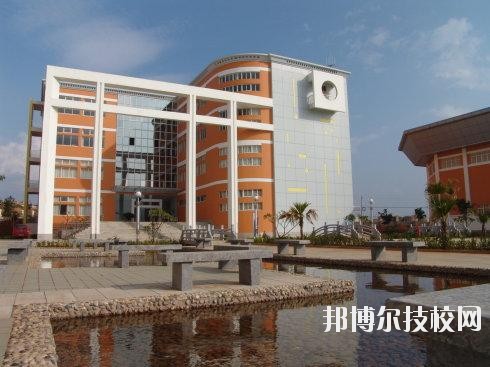 蒙自職業(yè)高級中學(xué)2020年報名條件、招生要求、招生對象