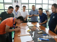 黔東南州工業(yè)學(xué)校2020年招生辦聯(lián)系電話