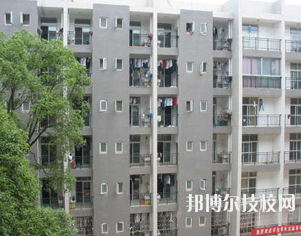 長沙高新技術(shù)工程學(xué)校2023年招生辦聯(lián)系電話
