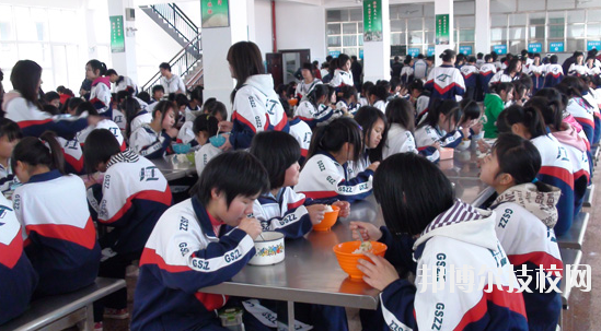 長(zhǎng)沙高新技術(shù)工程學(xué)校2023年報(bào)名條件、招生要求、招生對(duì)象