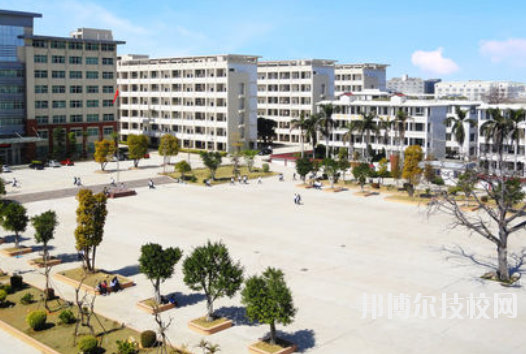 潮州職業(yè)技術(shù)學(xué)校2020年招生辦聯(lián)系電話