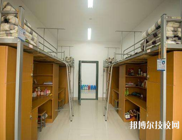 桃源縣職業(yè)中等專業(yè)學(xué)校2023年宿舍情況