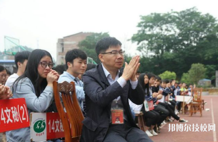 安源區(qū)職業(yè)中等專(zhuān)業(yè)學(xué)校怎么樣、好不好
