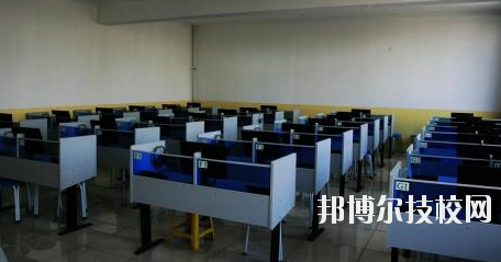 甘肅經(jīng)濟(jì)貿(mào)易學(xué)校2020年學(xué)費(fèi)、收費(fèi)多少