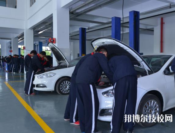 望城縣職業(yè)中等專業(yè)學校2023年網(wǎng)站網(wǎng)址