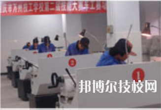 重慶萬州技工學(xué)校網(wǎng)站網(wǎng)址