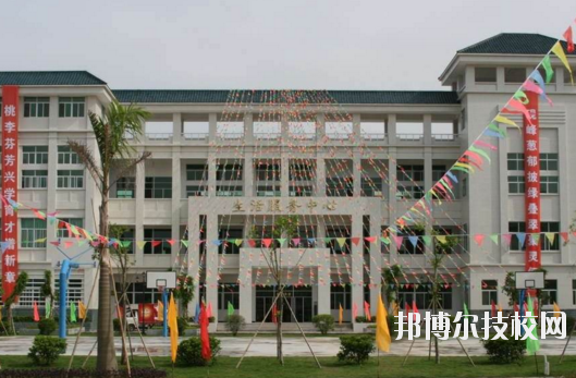 廣東潮州衛(wèi)生學(xué)校4