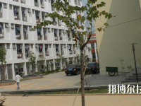 百色財(cái)經(jīng)職業(yè)技術(shù)學(xué)校2020年招生辦聯(lián)系電話
