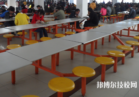 江蘇泰興中等專(zhuān)業(yè)學(xué)校2020年宿舍條件