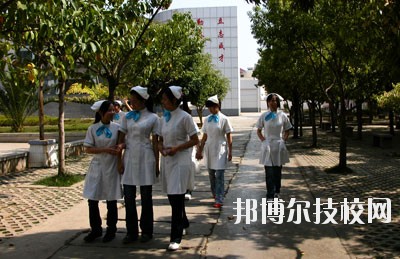 紅河州衛(wèi)生學(xué)校學(xué)費(fèi)、收費(fèi)多少