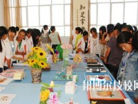紅河州衛(wèi)生學(xué)校2020年報(bào)名條件、招生要求、招生對象