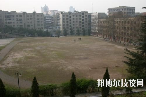 內(nèi)江第六職業(yè)中學(xué)2020年招生辦聯(lián)系電話