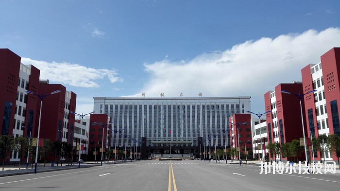 曲靖麒麟職業(yè)技術(shù)學(xué)校2020年招生簡章