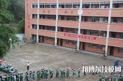 威遠(yuǎn)縣泰來(lái)職業(yè)學(xué)校網(wǎng)站網(wǎng)址