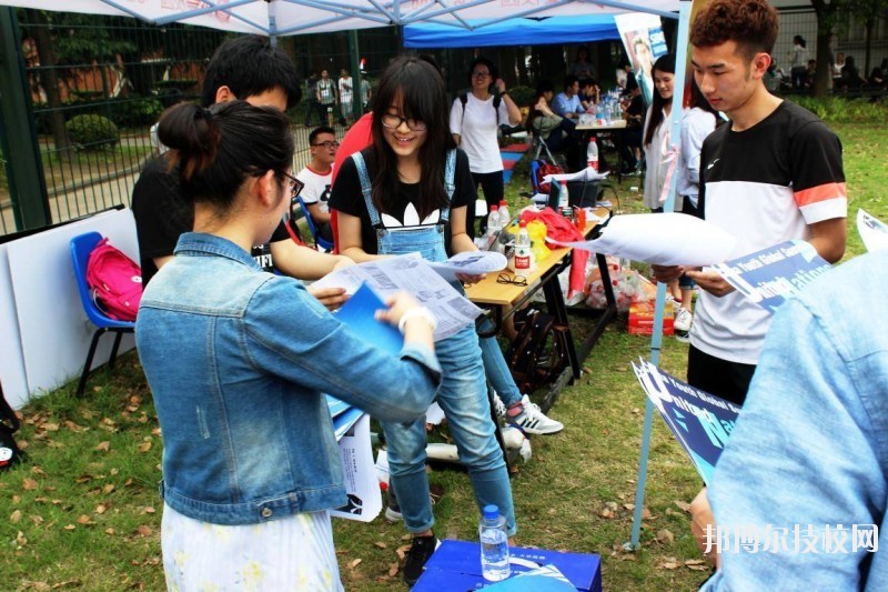 咸陽渭城區(qū)高級職業(yè)中學怎么樣、好不好