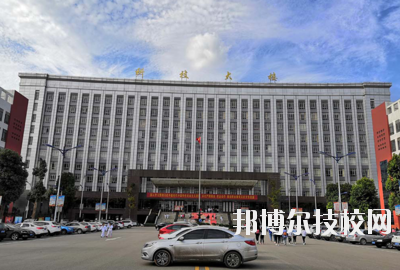 曲靖麒麟職業(yè)技術(shù)學(xué)校2020年報(bào)名條件、招生要求、招生對象