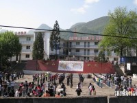 六盤水鐘山區(qū)職業(yè)技術(shù)學校怎么樣、好不好