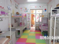 湘潭市工業(yè)貿(mào)易中等專業(yè)學(xué)校2023年宿舍條件