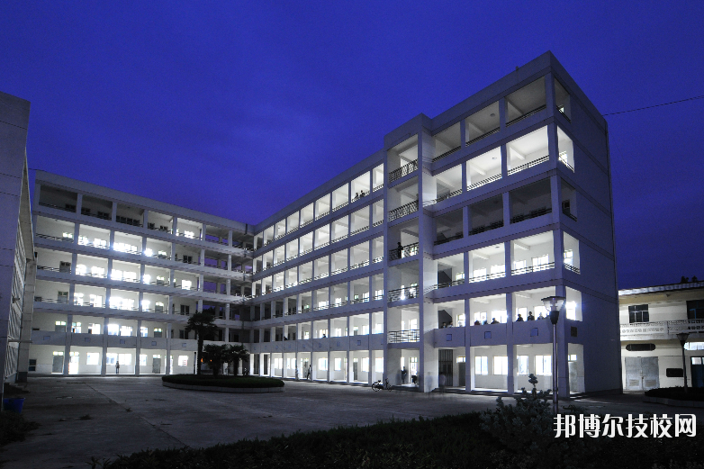 淮安生物工程高等職業(yè)學(xué)校2020年報(bào)名條件、招生要求、招生對象