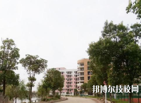 江西泛美藝術(shù)中等專業(yè)學(xué)校怎么樣、好不好