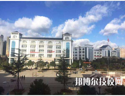 曲靖工商職業(yè)技術(shù)學(xué)校網(wǎng)址網(wǎng)站