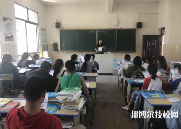 安順機械工業(yè)學校2020年報名條件、招生要求、招生對象