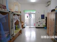 重慶石柱職業(yè)教育中心2020年宿舍條件