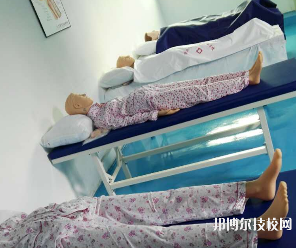 重慶人文藝術(shù)職業(yè)學(xué)校2020年報(bào)名條件、招生要求、招生對(duì)象