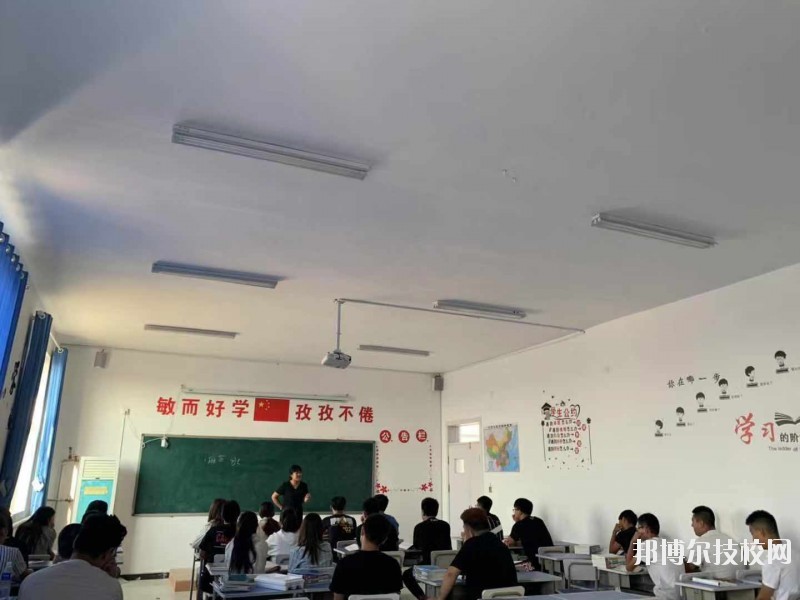 石家莊現(xiàn)代醫(yī)學(xué)中等專業(yè)學(xué)校地址在哪里