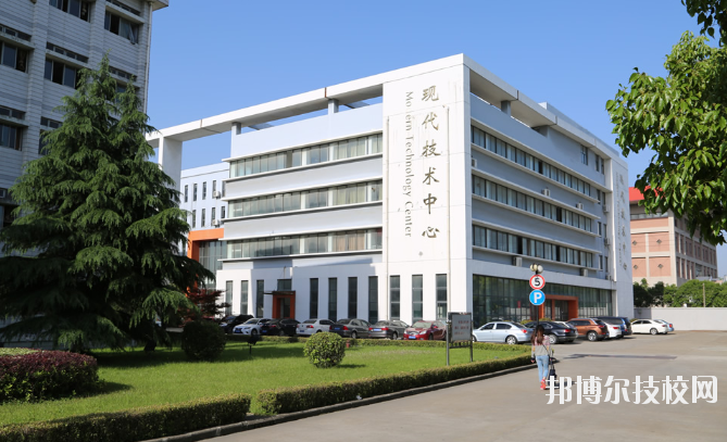 泰州機(jī)電高等職業(yè)技術(shù)學(xué)校2020年報(bào)名條件、招生要求、招生對象