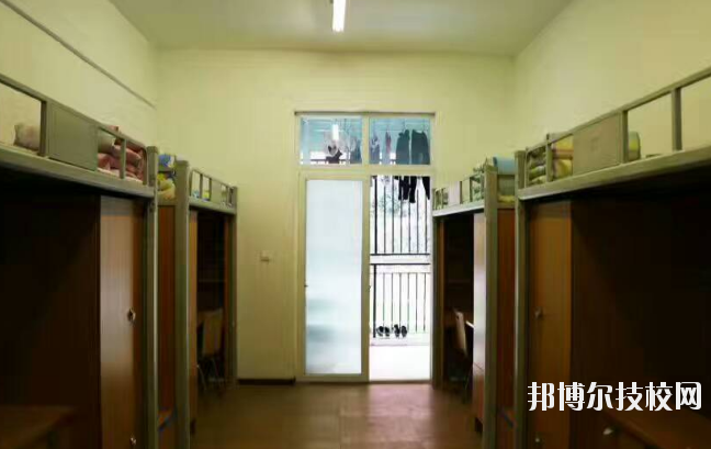 重慶人文藝術(shù)職業(yè)學(xué)校2020年宿舍條件