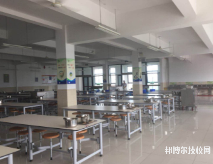 揚(yáng)州旅游商貿(mào)學(xué)校2020年宿舍條件