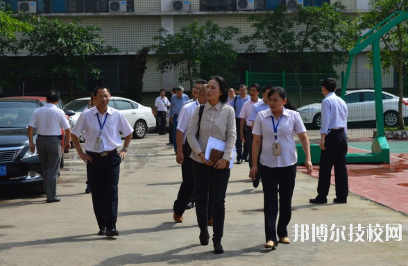 重慶渝北區(qū)竟成中學(xué)校2020年報(bào)名條件、招生要求、招生對(duì)象