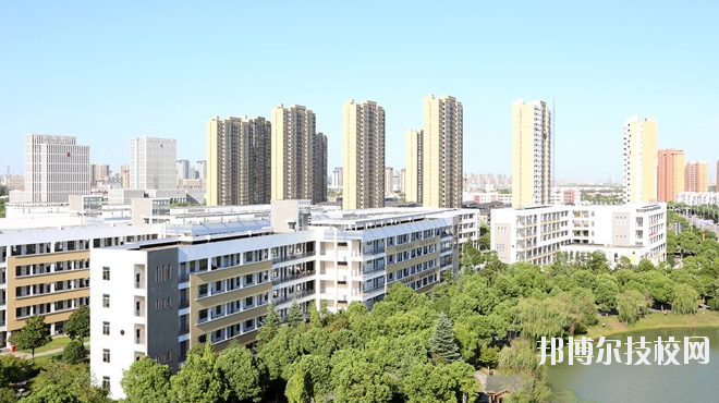 江蘇吳中中等專業(yè)學(xué)校2020年報(bào)名條件、招生要求、招生對(duì)象