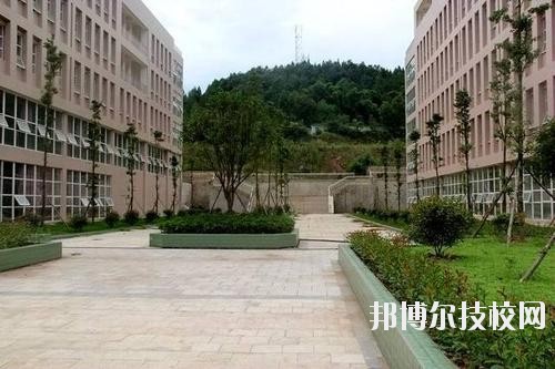 巴中信息技術(shù)學(xué)校地址在哪里