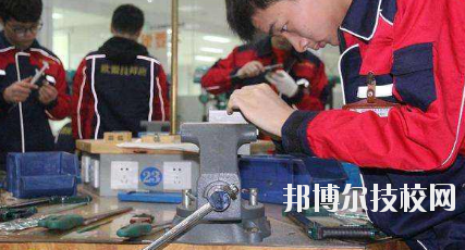 蘭州電子工業(yè)學(xué)校2020年學(xué)費、收費多少