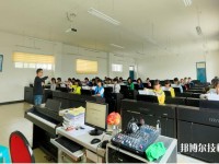 安順民族中等職業(yè)學(xué)校2020年招生辦聯(lián)系電話
