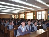 江陰華姿中等專業(yè)學校2020年報名條件、招生要求、招生對象