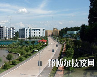重慶益民技工學校2020年報名條件、招生要求、招生對象