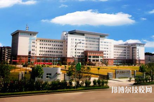 昆明晉寧區(qū)職業(yè)高級中學2020年報名條件、招生要求、招生對象