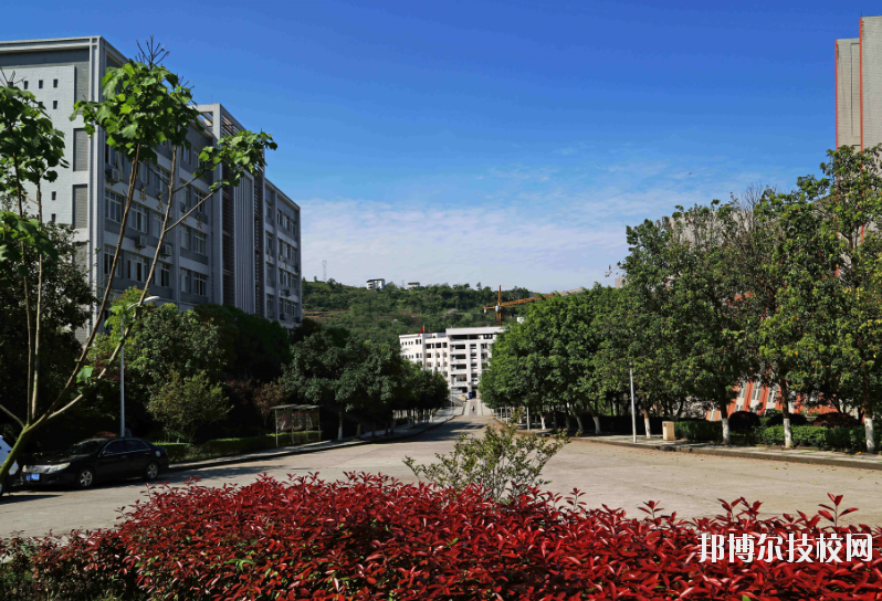 重慶萬(wàn)州技師學(xué)院2020年報(bào)名條件、招生要求、招生對(duì)象