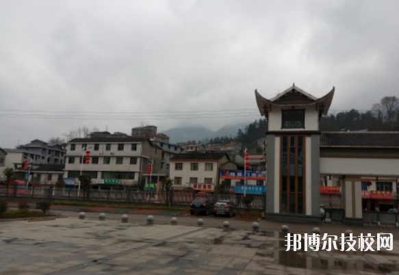 桑植縣職業(yè)中等專業(yè)學(xué)校2023年報(bào)名條件、招生要求、招生對(duì)象