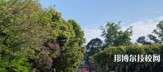 成都鐵路技工學校怎么樣、好不好