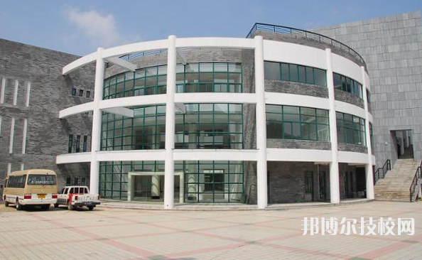 杭州第一技師學(xué)院2021年招生辦聯(lián)系電話