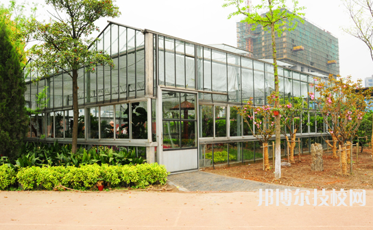 杭州市旅游職業(yè)學(xué)校3