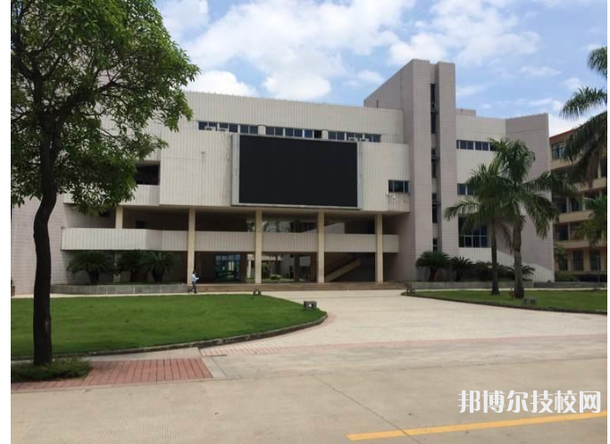 陜西建筑材料工業(yè)學(xué)校怎么樣、好不好
