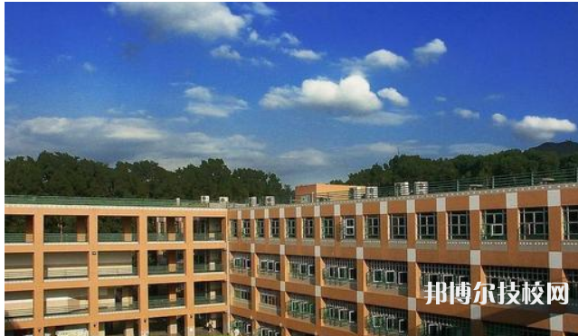 陜西建筑材料工業(yè)學(xué)校地址在哪里