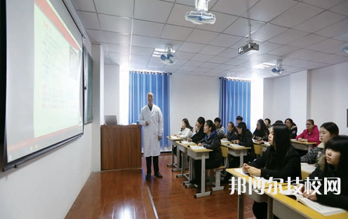 石家莊同濟醫(yī)學中等專業(yè)學校2021年招生辦聯(lián)系電話